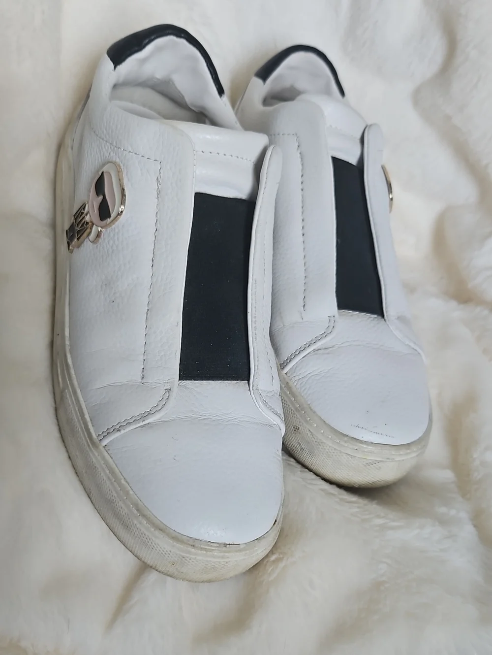 Karl Lagerfeld Paris White Leather Slip-On Sneakers – Karl Pin Accent